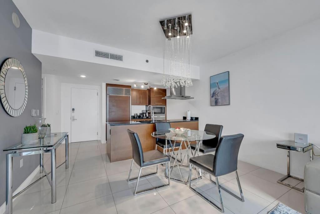 Luxury 1Br Condo W Icon Brickell-Freespa Майами Экстерьер фото
